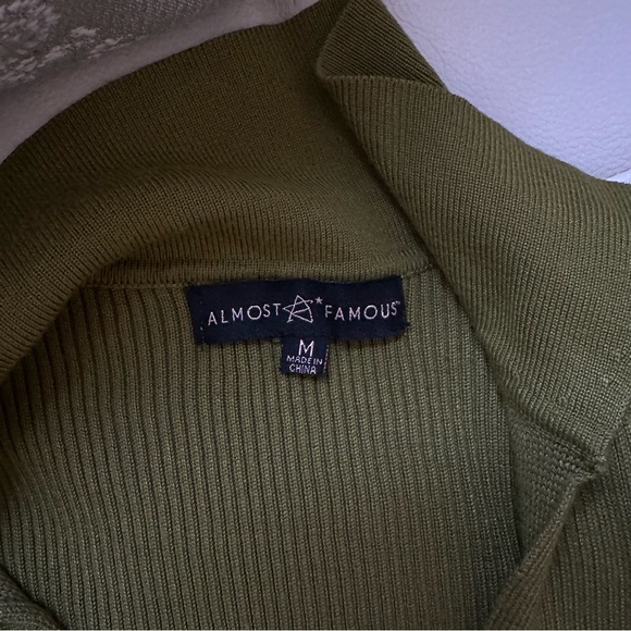 Ribbed Green Mini Dress (size M) - Picture 8 of 8